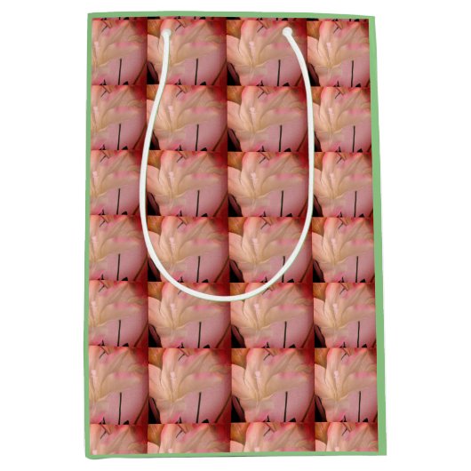 飾り付けされた花の抽象芸術   ミディアムペーパーバッグ (正面)