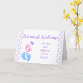 養子縁組の追加かわいいベビー，子供の足 カード (黄色い花)