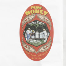 養蜂家の写真ハニージャーを挿入する垂直