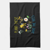 養蜂家の芸術の救植物これらの蜂 キッチンタオル (縦)