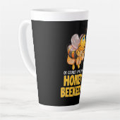 養蜂家ギフト |私は蜂蜜の養蜂家のように甘い カフェラテマグ (左アングル)