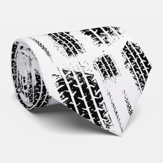 首のタイの黒いタイヤの踏面 ネクタイ (ロール)