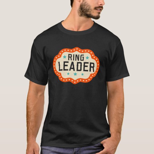 首謀者の衣装サーカスのスタッフショーマンリングマスター Tシャツ (正面)