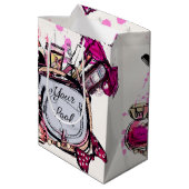 香水、赤い口紅、ハイヒールの靴 ミディアムペーパーバッグ (裏面アングル)