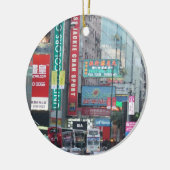 香港のオーナメント セラミックオーナメント (左)