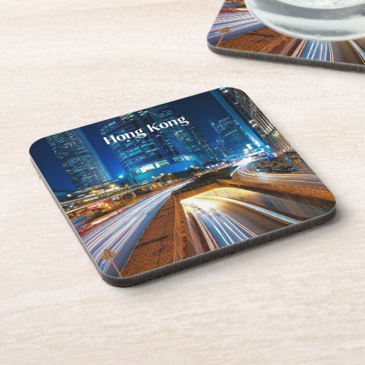 香港の都市交通 コースター (左側)