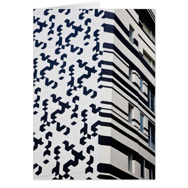 香港モダンの白黒建物 (正面)