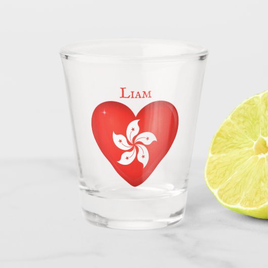 香港国旗のハート パーソナライズされた ショットグラス (正面)
