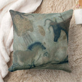 馬および牛、c.17000 Bを示す絵画を揺すって下さい クッション (ブランケット)