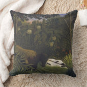 馬および睡眠の黒人男性を攻撃しているトラ( クッション (ブランケット)