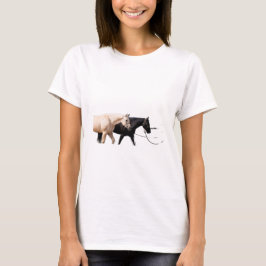 馬が先頭に立つ Tシャツ