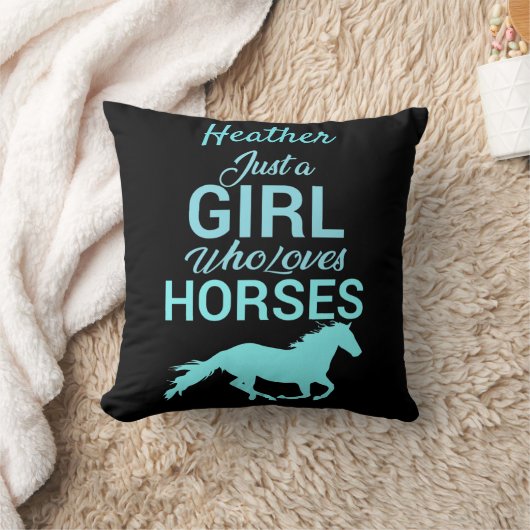 馬が大好きな女の子を駆けパーソナライズされたる クッション (ブランケット)