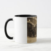 馬が引く消防車のヴィンテージ マグカップ (左)