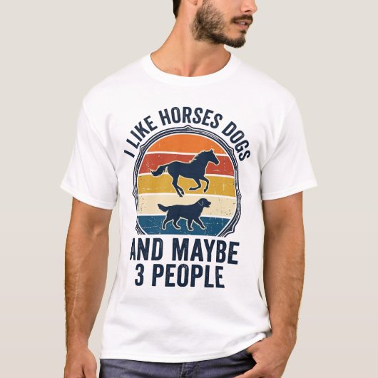馬と犬を愛する人向けのレトロな夕焼けデザイン_1 Tシャツ (正面)