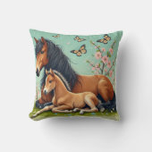 馬と馬が春で休む クッション (正面)