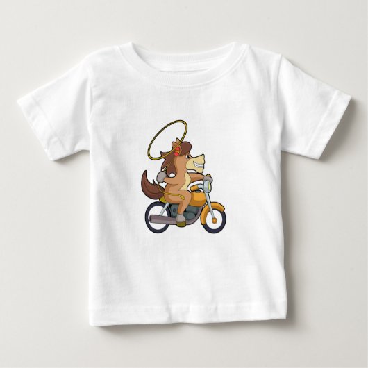 馬にカウボーイがラッソーを持ってバイクに乗る ベビーTシャツ (正面)