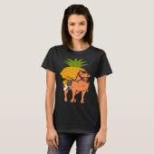 馬に乗ったパイナップル 皮肉な乗馬 フルーツ Tシャツ (正面フル)