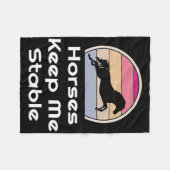 馬に乗って馬の乗馬の馬保乗り私S フリースブランケット (正面(横))