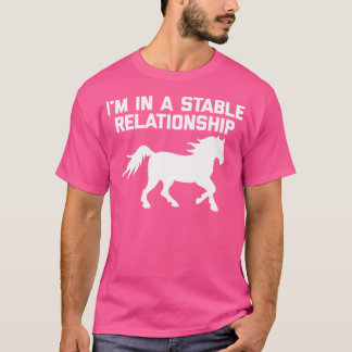 馬に乗るのが楽しい!恋人がいます Tシャツ