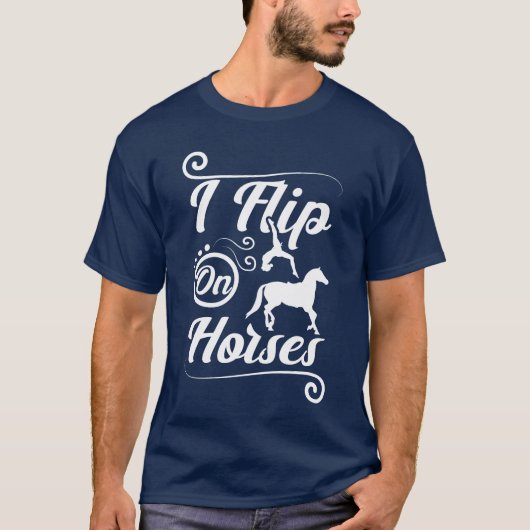 馬に乗る少年をフリップ Tシャツ (正面)