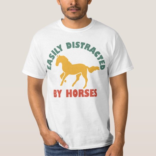 馬に容易に気を取られる Tシャツ (正面)