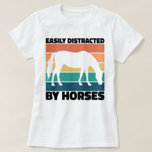 馬に容易に気を散らす農業恋人クール Tシャツ