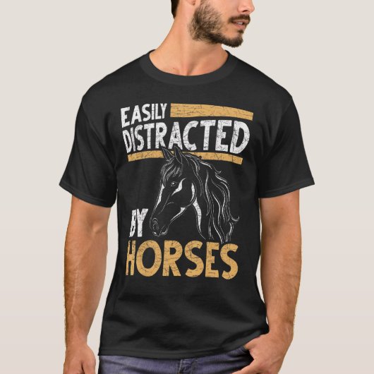 馬に気を取られやすい 馬術 馬好き Tシャツ (正面)