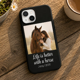 馬のある生活は最高 モノグラム 写真 iPhone 15ケース