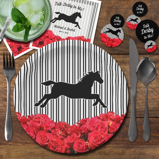 馬のシルエット 赤いバラ 黒いストライプ ダービー ペーパープレート
