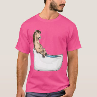 馬の入浴バスタブの友達 Tシャツ