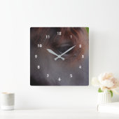 馬の動物の魂のこもった目 スクエア壁時計 (ホーム)