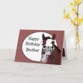 馬の漫画との兄弟の誕生日のユーモア カード (黄色い花)