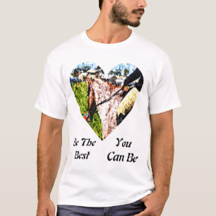 馬の競走で茶色い斑点のある馬 Tシャツ