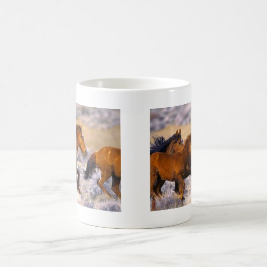 馬の走ること コーヒーマグカップ (中央)
