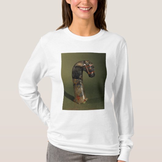 馬の頭部の形の短剣のハンドル Tシャツ (正面)
