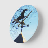 馬の風見鶏の青空 ラウンド壁時計 (傾斜)