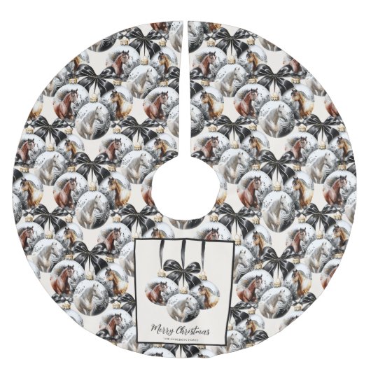 馬の黒と金ゴールドクリスマス引用文 ブラッシュドポリエステルツリースカート (正面)