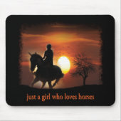 馬を愛しているだけの女の子 マウスパッド (正面)