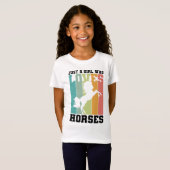 馬を愛する女の子 馬の女の子| Horse Girl Tシャツ (正面フル)