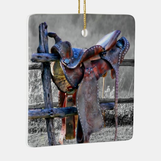 馬サドルの上にコーラルフェンスウェスタン セラミックオーナメント (右)