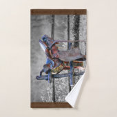 馬サドルの上にコーラルフェンスウェスタン ハンドタオル (ハンドタオル)