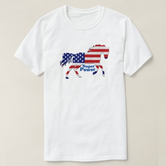馬マスタングすごいパワー – アメリカ国旗のデザイン Tシャツ (デザイン正面)