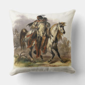 馬上のブラックフットのインディアンは、Vol.からの19をめっきします クッション (裏面)