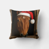 馬小屋の窓から顔を出すクリスマスの馬 クッション (裏面)