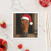 馬小屋の窓から顔を出すクリスマスの馬 スタンダードカクテルナプキン (インサイチュ)