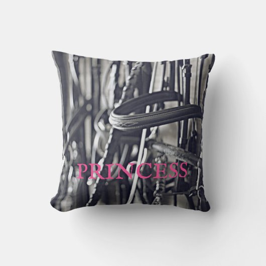 馬術馬名バーンタックビットウマ クッション (正面)