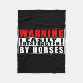 馬警告の引用文に気を取られおもしろいる フリースブランケット (正面)