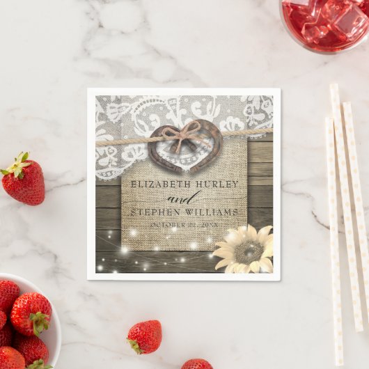 馬蹄形ハートレースひまわりウッドウェディングシャワー スタンダードカクテルナプキン (インサイチュ)