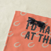 馬蹄形「納屋にいるほうがいい」 ビーチタオル (インサイチュ)