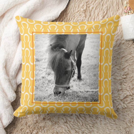 馬蹄馬の名前ペット写真キープサケイエロー クッション (ブランケット)